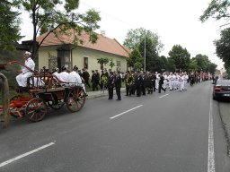 Velvary